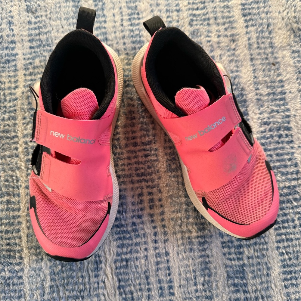 New Balance Kids Neon Pink Sneakers click to tighten
